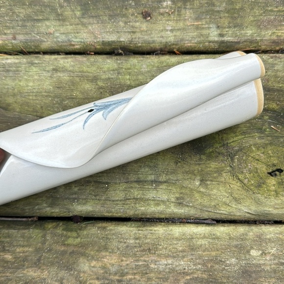 Hilborn Canada Vase - Picture 4 of 4